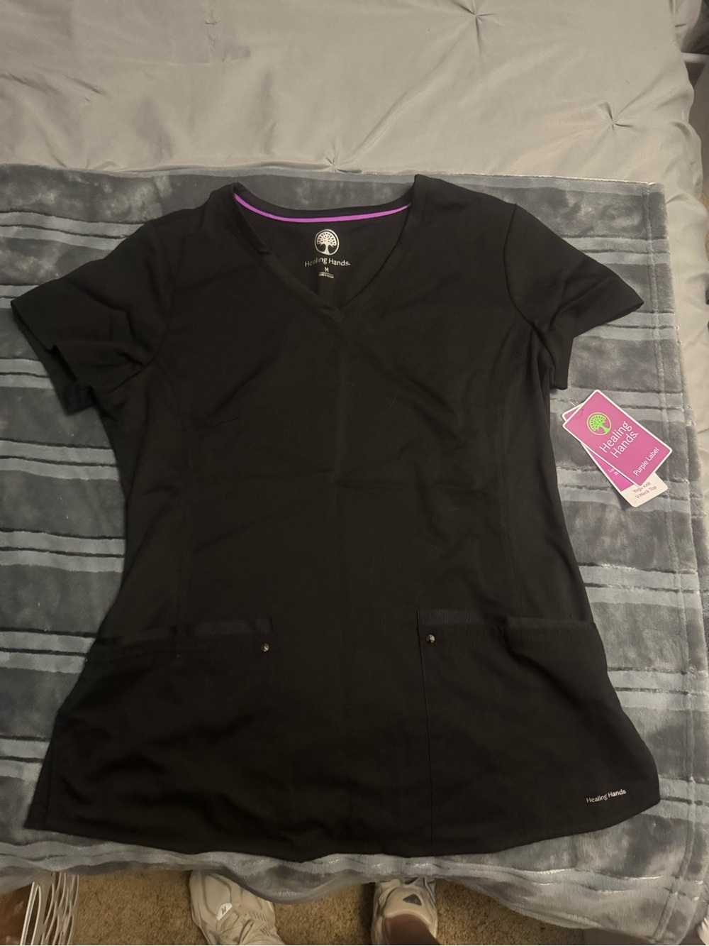 NWT Healing Hands Black V‑Neck Short Sleeve Scrub Top with Purple Trim